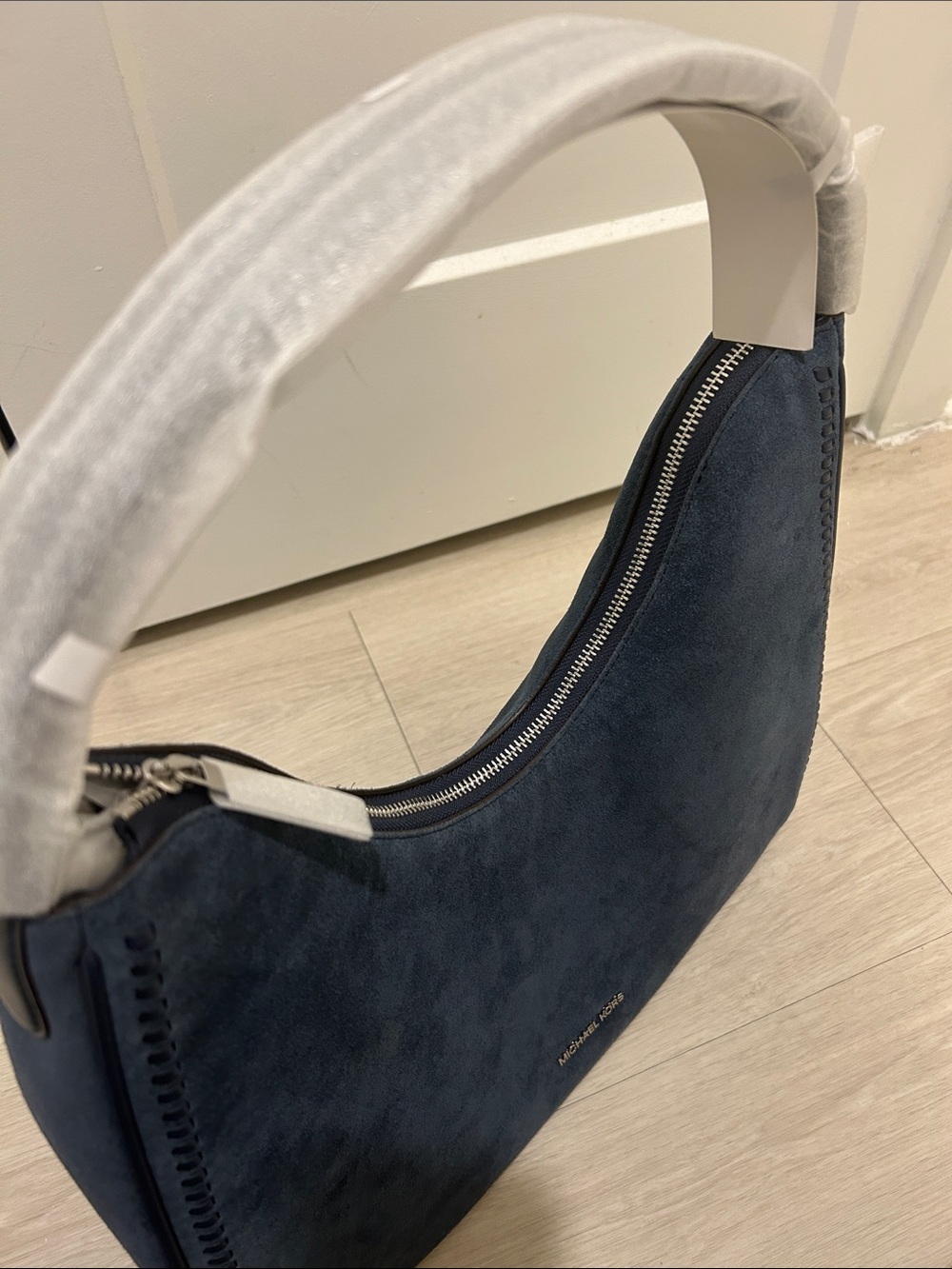 Michael Kors (NWT) Nayla Medium Navy Suede Hobo Shoulder Bag - Picture 7 of 14